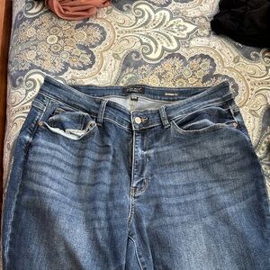 Judy Blue Classic Straight Leg Jeans